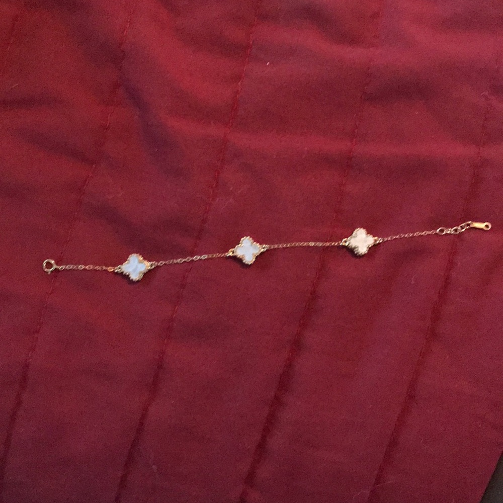 Clover mother of Pearl gold filled bracelet